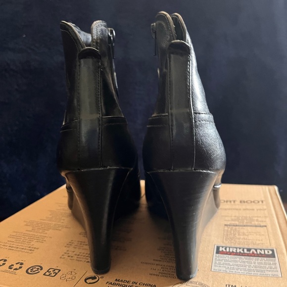 Nine West wedge booties - Picture 2 of 4